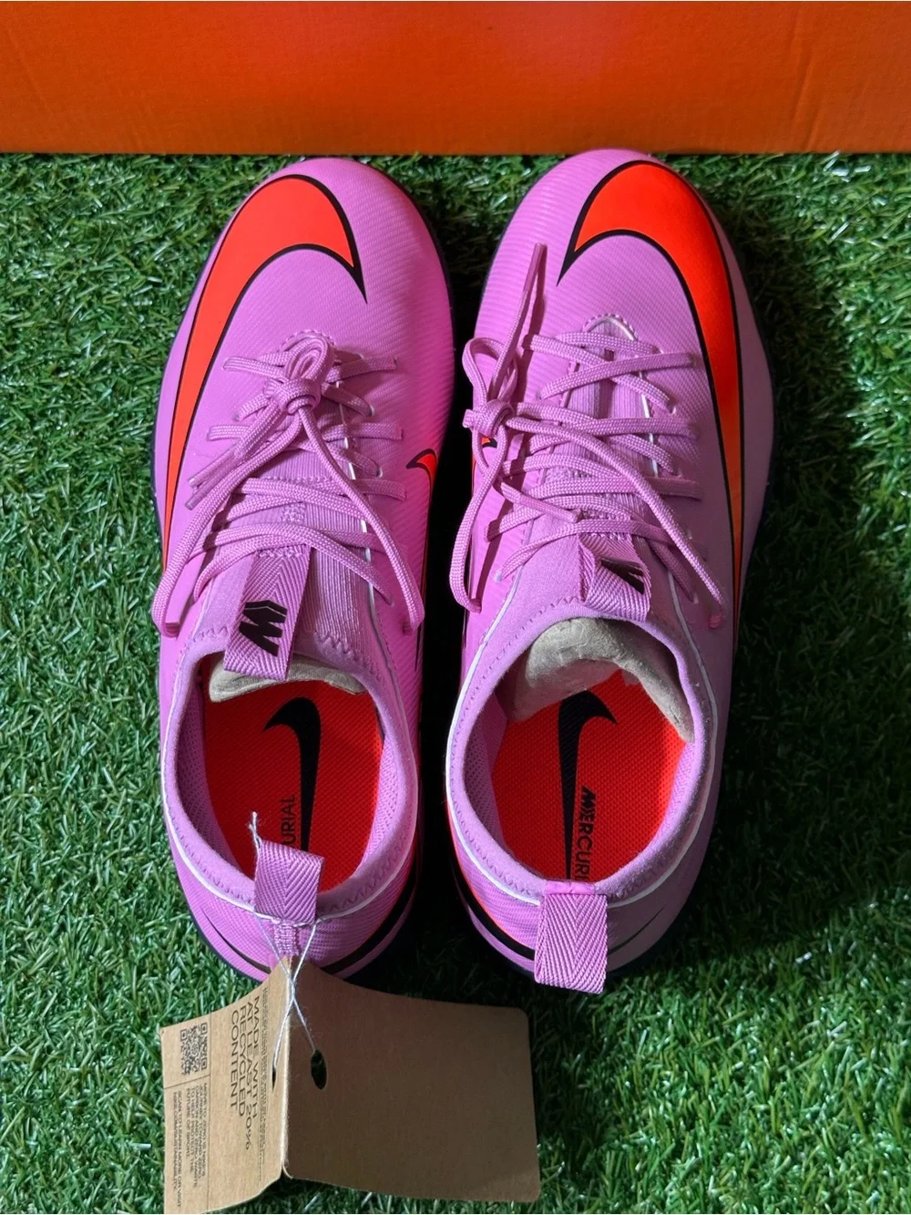 NIKE JR ZOOM VAPOR 16 ACADEMY TF SOCCER TURF , SIZES 5Y AND 6Y BIG KIDS B